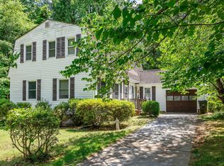 711 Cottage Pl, Burlington, NC 27217