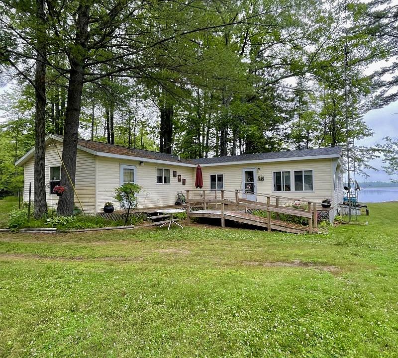 1st image of 229 Peninsula Dr