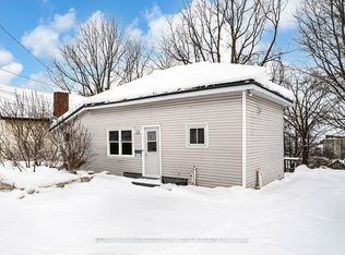 135 6th St, Midland, ON L4R 3X5