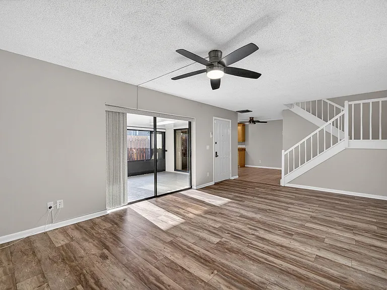 5612 SE Riverboat Dr #104 — Photo 8