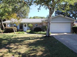 5660 Dove Dr, Pace, FL 32571