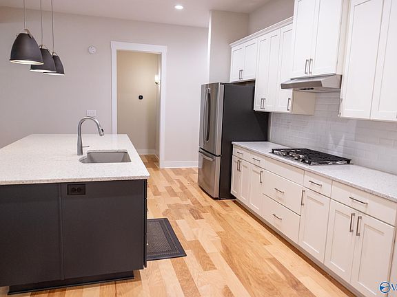 3rd image of 6505 Castor Dr NW