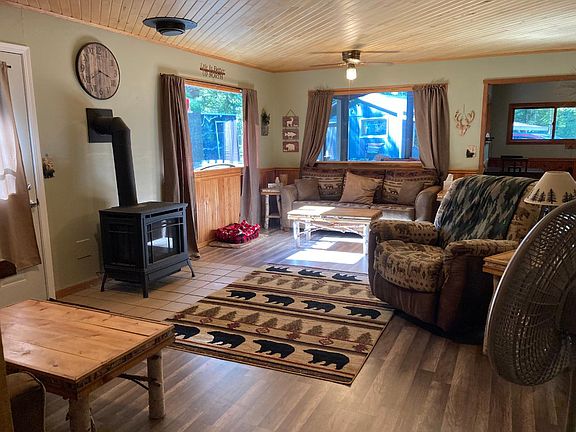 2nd image of 5198N E POPKO CIR