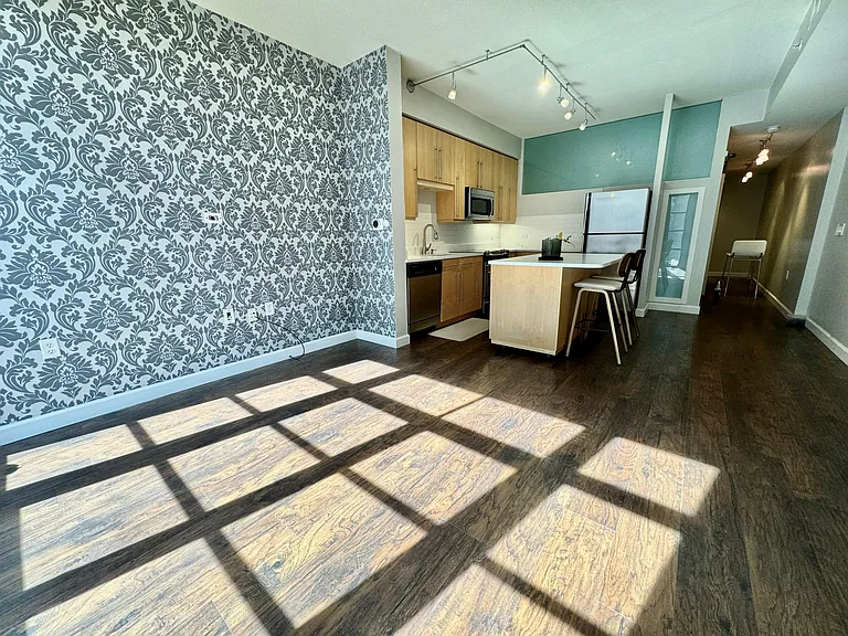437 New York Ave NW #204 — Photo 4