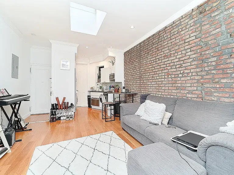 504 E 88th St #4D — Photo 4