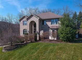 141 Pinehurst Dr, Cranberry Township, PA