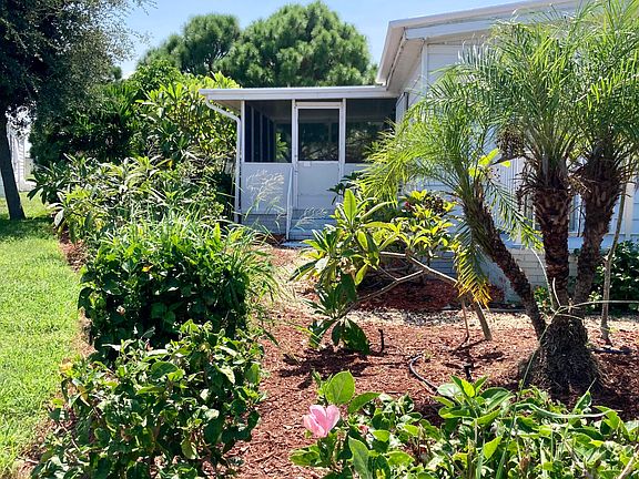 4th image of 407 Plover Dr