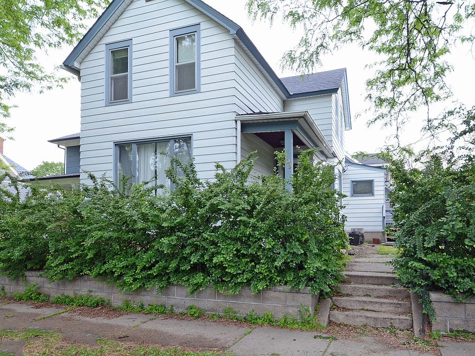 1st image of 109 Delos St W