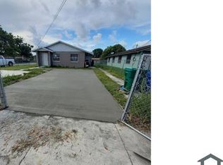 692 NW 12th St, Florida City, FL 33034
