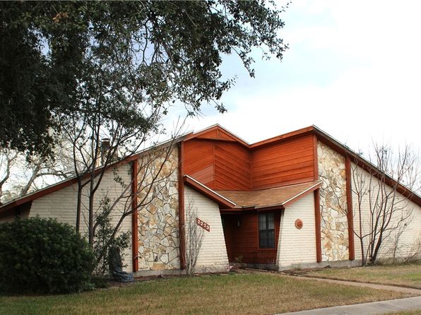 2223 Aspen Dr, Portland, TX 78374