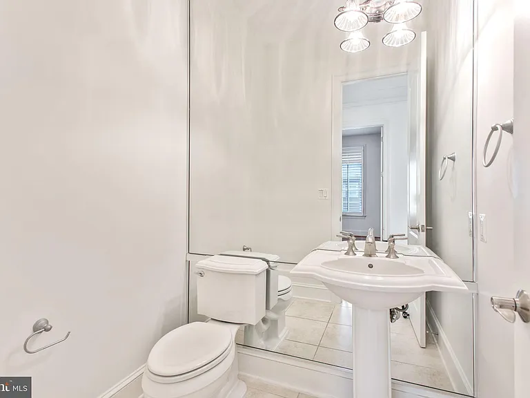 8319 Quarry Manor Ter — Photo 12
