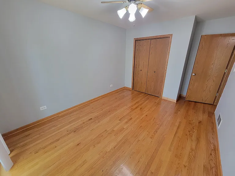 7411 N Claremont Ave #2W — Photo 16