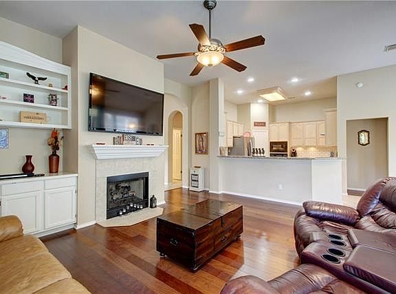 5th image of 3500 Newland Pl