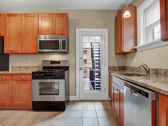 5th image of 7536 Byron Pl APT 2