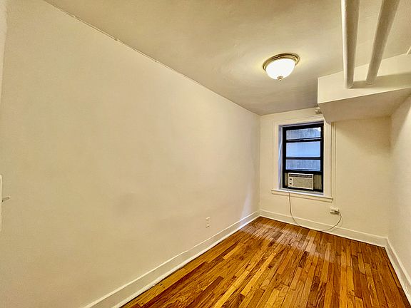5th image of 210 E 31st St APT 1B