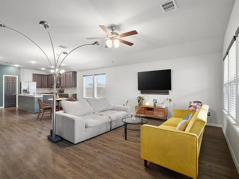 6303 Cambrai Wood Ln — Photo 16