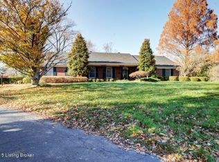 4420 Heather Ln, Shively, KY 40216