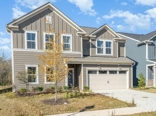 14042 Aikenwood Dr, Charlotte, NC 28278