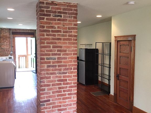 3rd image of 1039 E 5th St #101
