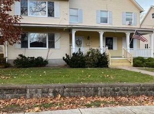 34 Harrington St, Hillsdale, NJ 07642