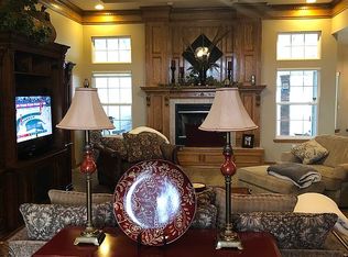 1909 Raintree, Clovis, NM 88101