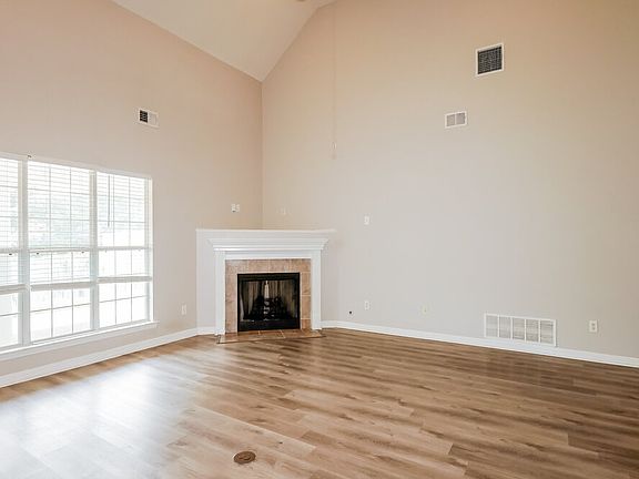 5th image of 11662 Underwood Dr