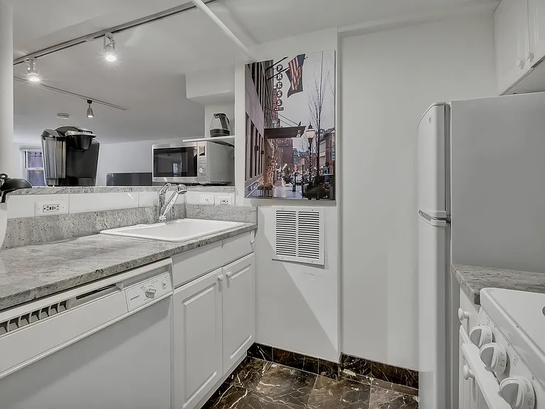 1905 S St NW #3 — Photo 11