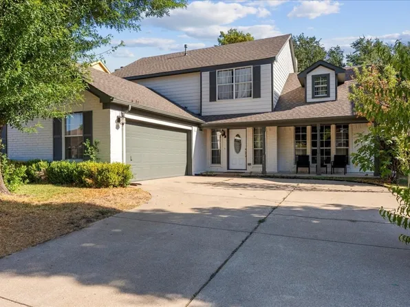 2866 Perrine Pl, Grand Prairie, TX 75052