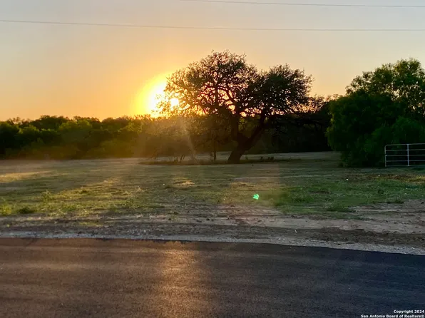 176 Sylas Hayes Loop LOT 20, Leming, TX 78064