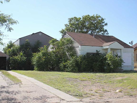 2nd image of 1125 Coble Dr