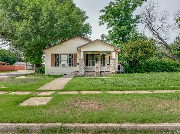 303 E Hermitage Ct, San Antonio, TX 78223