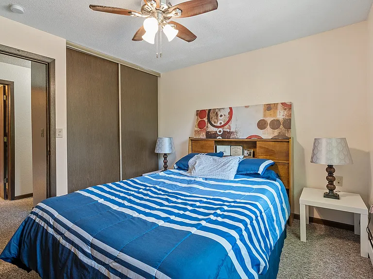 Golden Meadows Apartments — Photo 11