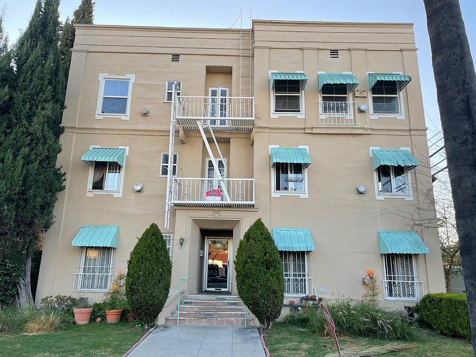 1st image of 859 N June St #300