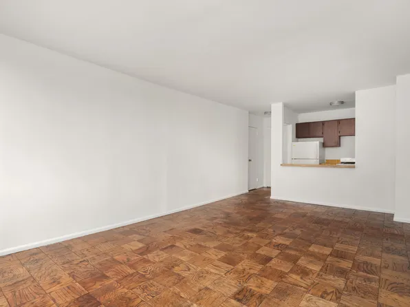200 West 79th Street image 2 of 13