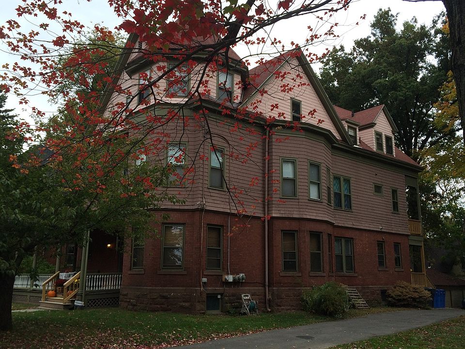 1st image of 38 Kenyon St #3