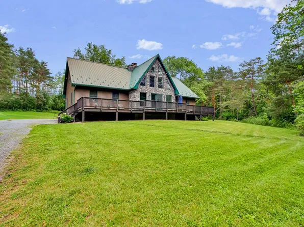 1544 Round Top Rd, Wellsboro, PA 16901