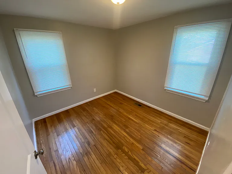 702 Grove St — Photo 13