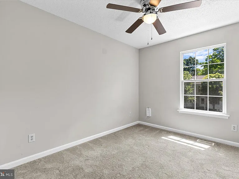 229 Sherando Cir — Photo 21