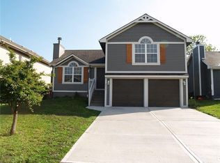8638 NE 110th Ter, Kansas City, MO 64157