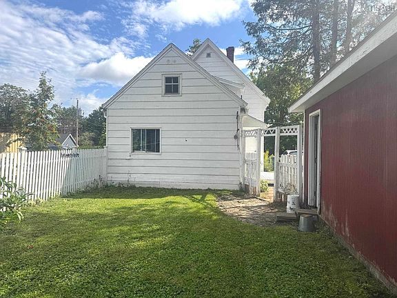 4th image of 49 Chapel St