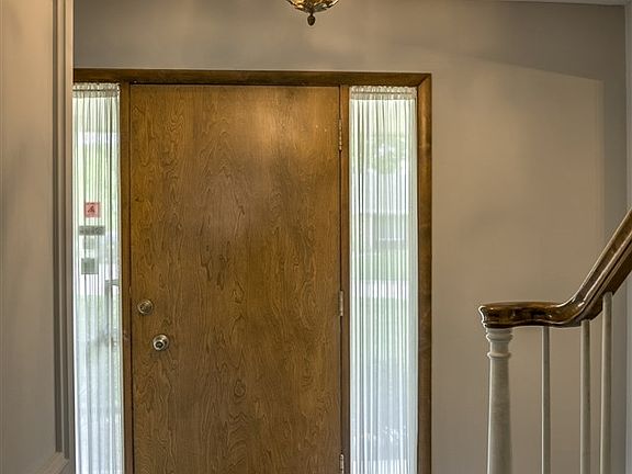 3rd image of 4929 N 103rd Ave