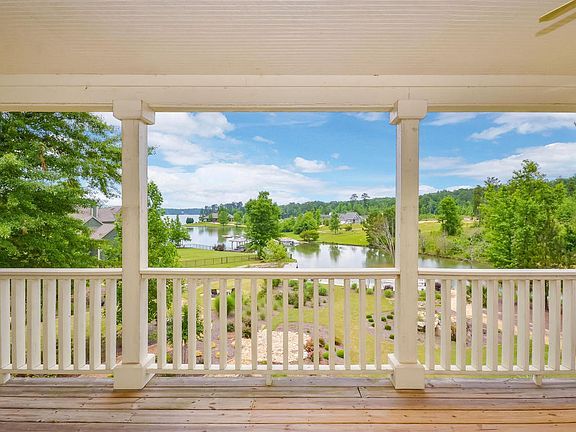 3rd image of 63 Lakeside Vlg