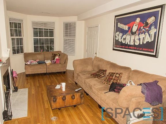 4th image of 1511 W Wellington Ave APT 1