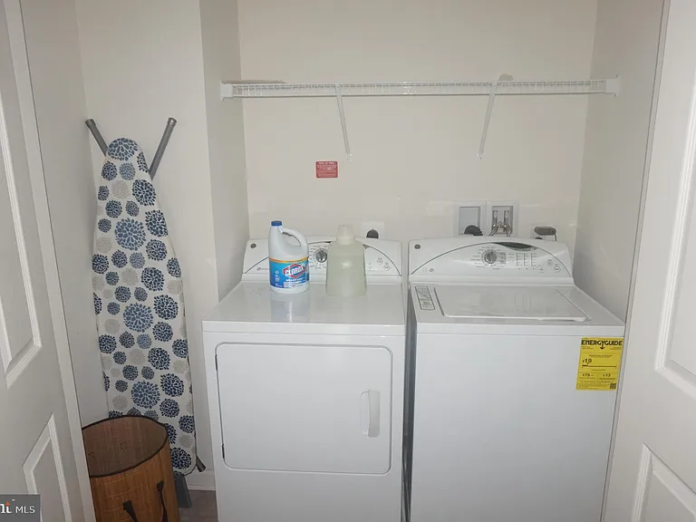 42281 Canary Grass Sq — Photo 28