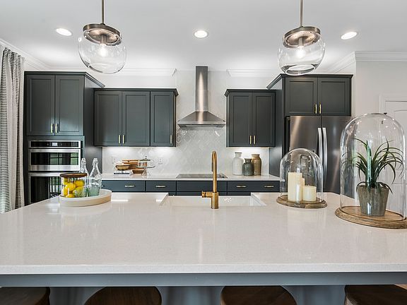 Images of the home are for illustrative purposes only and should never be relied upon