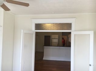 219 1/2 N Benton St, Woodstock, IL 60098