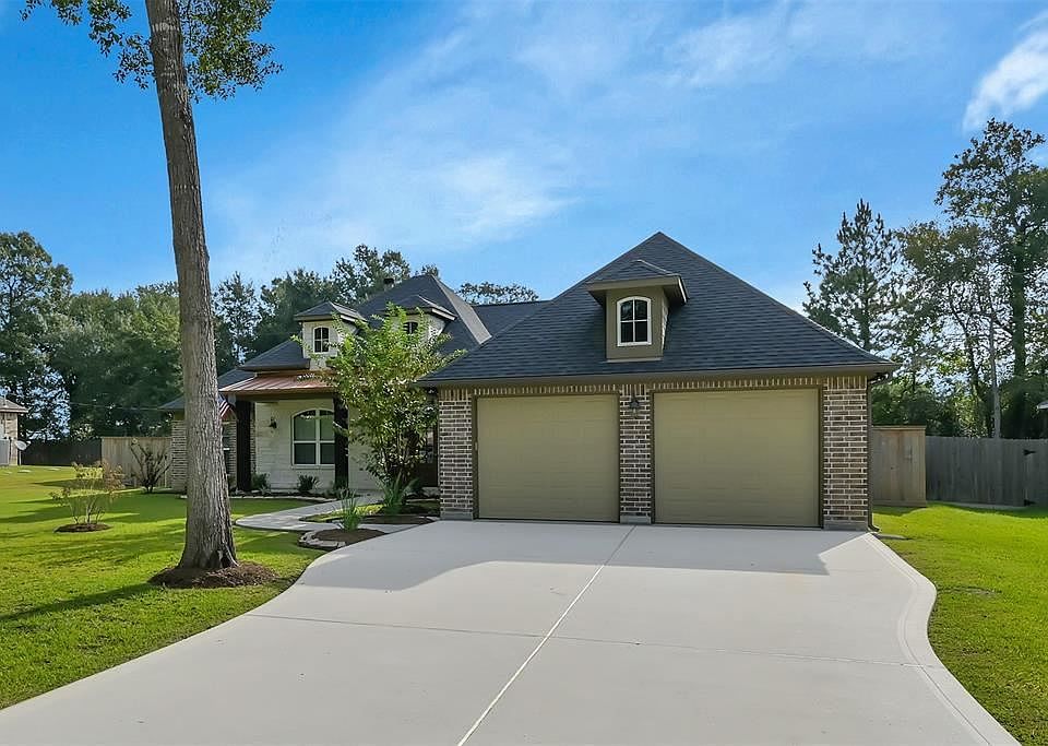 1st image of 32602 Westwood Square East Dr