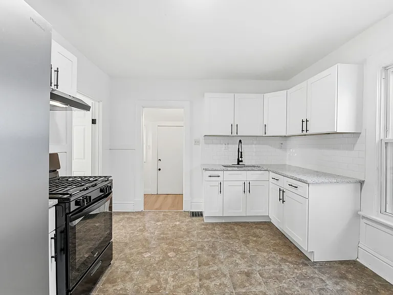6531 Plymouth Ave — Photo 4