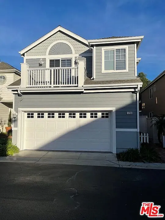 3 bed, 2.5 bath, 1746 sqft, $4,500 — Photo 1