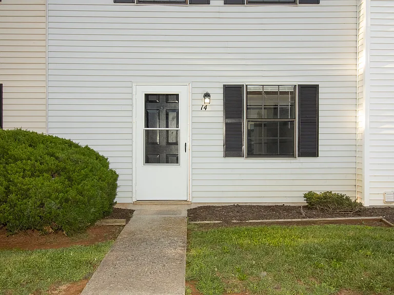 14 Countryplace Ln — Photo 11